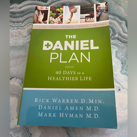 Daniel Plan Lifestyle Book - Picture 1 of 2